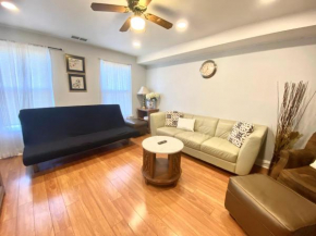 Shanghai 2900 - Vintage Oriental Style 2BR w Parking near Airport